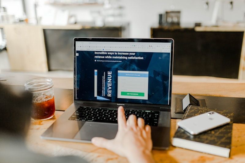 CRED Enters B2B Payments with Launch of Corporate Credit and Expense Management Suite