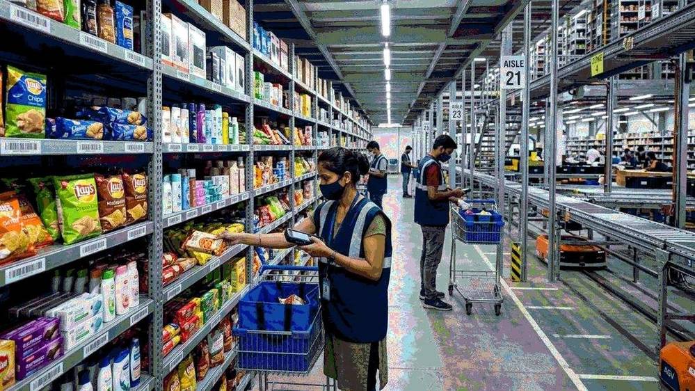 Quick Commerce 2.0: Zepto, Blinkit, and Instamart Battle for High-Margin Electronics and Pharmacy Ahead of 2026 Mega IPOs